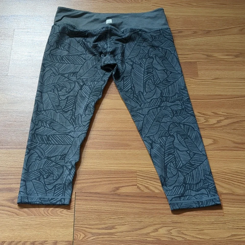 Vuori Leggings - Picture 1 of 6